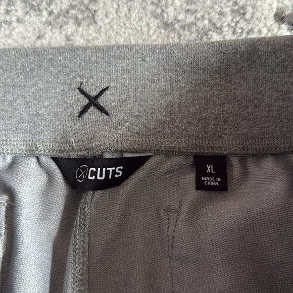 Men’s Cuts Hyperloop Sweatpants - Picture 6 of 11